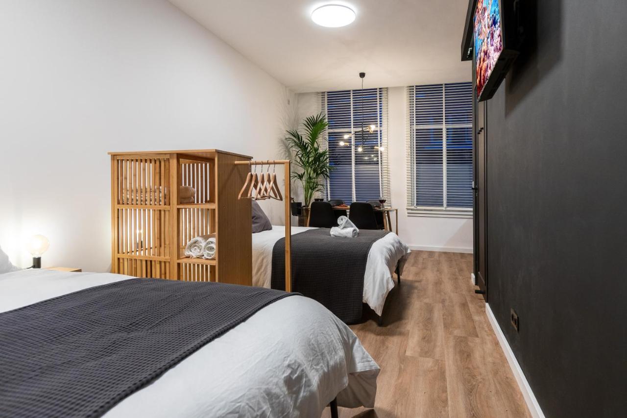 New Pearl Of Scheveningen Black Swan A Family Loft 180a